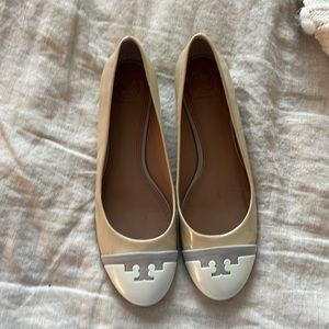 Beautiful Size 8 Tory Flats